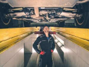 Automotive Parts Stores: Your One-Stop Shop for Car Maintenance and Repairs