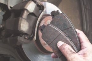 Aftermarket vs OEM Brake Pads: A Complete Guide